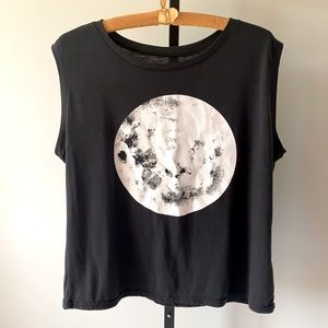 Full Moon Crop Tank-Top
